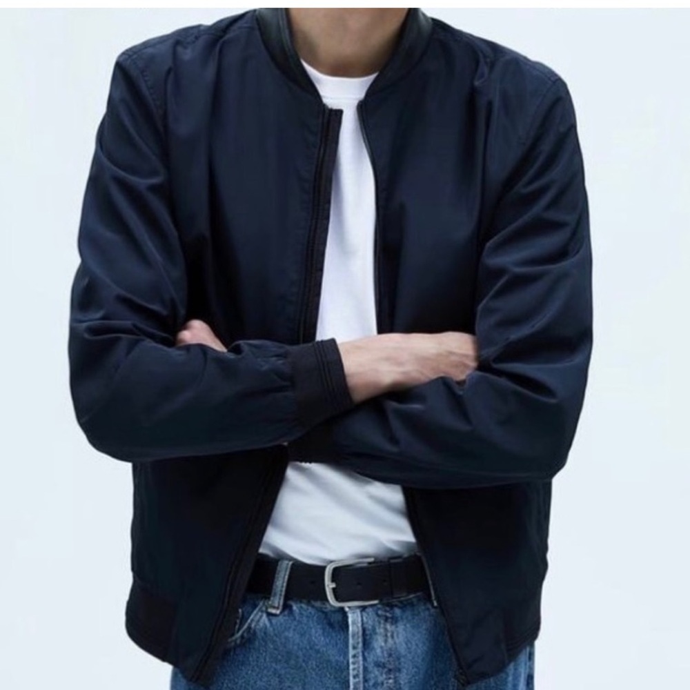 Zara Man Bomber Jacket in Navy Q.